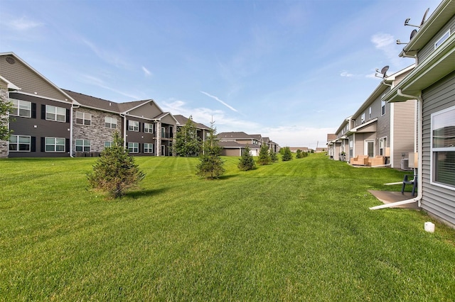 2817 NW Lois Ln, Ankeny, IA 50023 - view of green lawn featuring a residential view