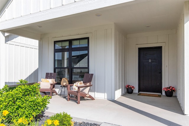 2930 Green Hills Dr, Ames, IA 50014 - property entrance
