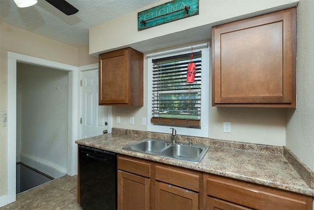 2421 Adams Ave, Des Moines, IA 50310 - photo 9