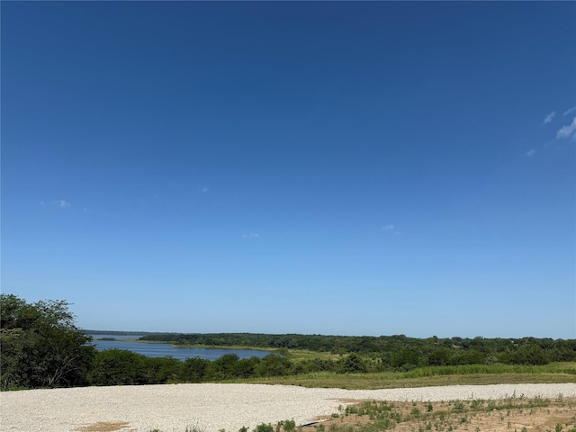 398 Lake Dr, Melrose, IA 52569