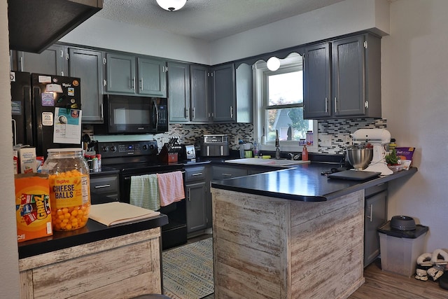203 W Pleasant St, Monroe, IA 50170 - photo 9