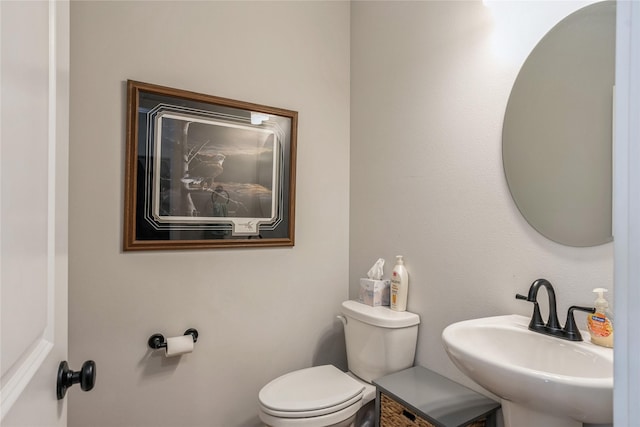 2920 Oak St, Norwalk, IA 50211 - bathroom featuring a sink and toilet