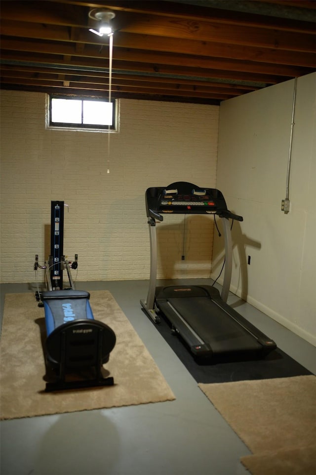 205 E 23rd St N, Newton, IA 50208 - view of workout area