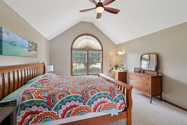 940 High Ave, Newton, IA 50208 - carpeted bedroom featuring lofted ceiling and a ceiling fan