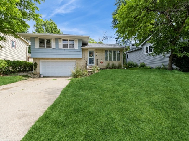 204 E Philip St, Des Moines, IA 50315 - photo 2