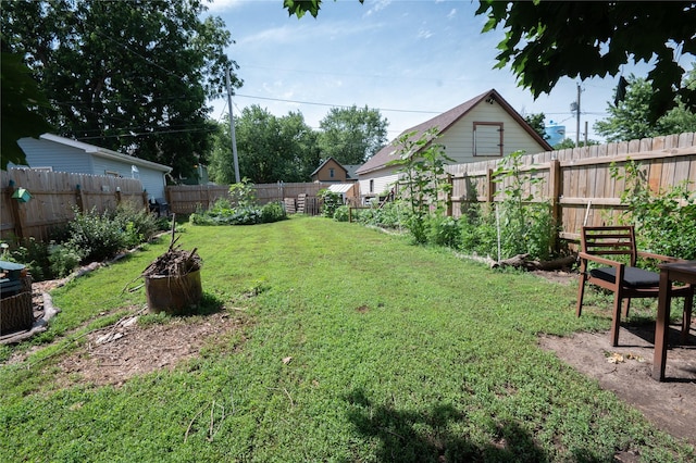 210 3rd St NE, Mitchellville, IA 50169 - view of fenced backyard
