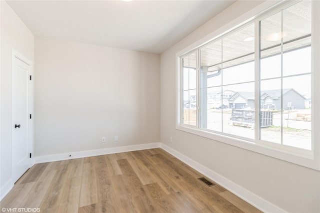 14528 N Valley Dr, Urbandale, IA 50323 - photo 21