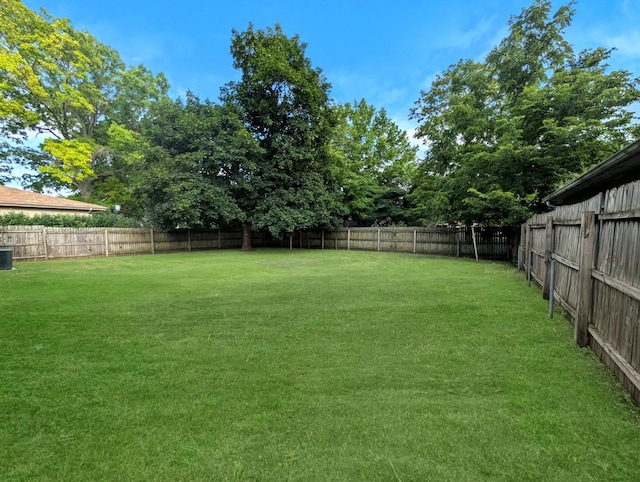 1410 Thomas St, Redfield, IA 50233 - view of fenced backyard