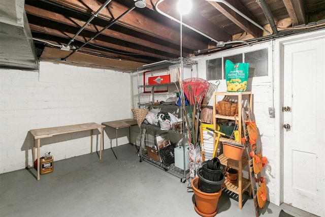 1659 NW Dr, Des Moines, IA 50310 - photo 24