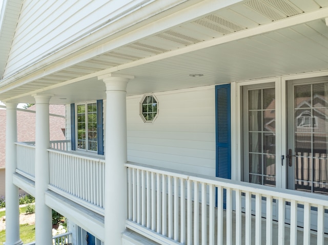 3124 Greenwood Rd, Ames, IA 50014 - view of side of property with covered porch