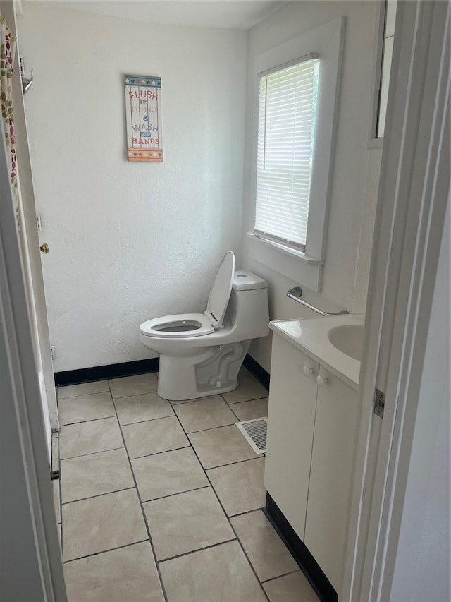 1324 E 27th St, Des Moines, IA 50317 - photo 4