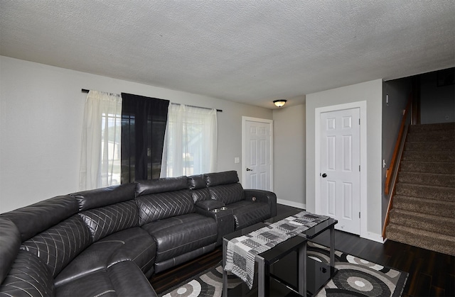 2400 Rocklyn Dr, Urbandale, IA 50322 - photo 4