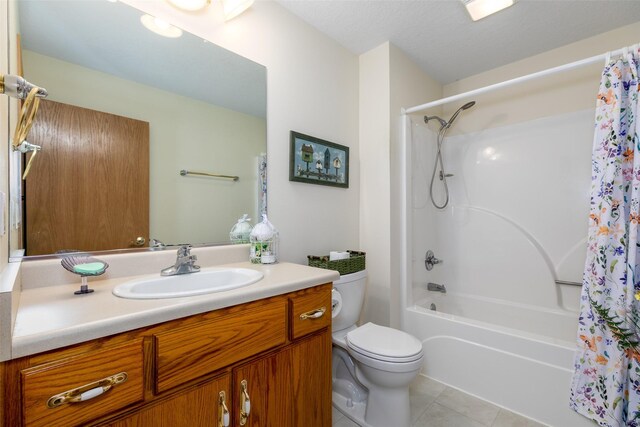 1412 Court St, Adel, IA 50003 - full bath featuring tile patterned flooring, vanity, and shower / bathtub combination with curtain