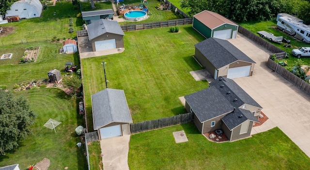 401 NW 50th Pl, Des Moines, IA 50313 - view of subject property with a pool area