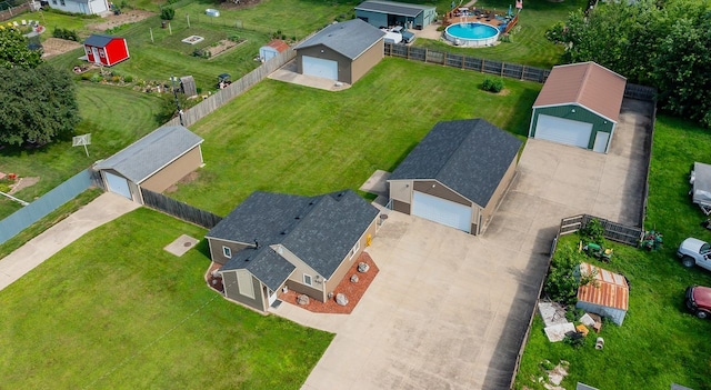 401 NW 50th Pl, Des Moines, IA 50313 - view from above of property featuring a pool