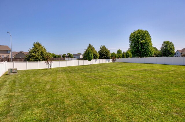 4104 SW 2nd St, Ankeny, IA 50023 - view of yard