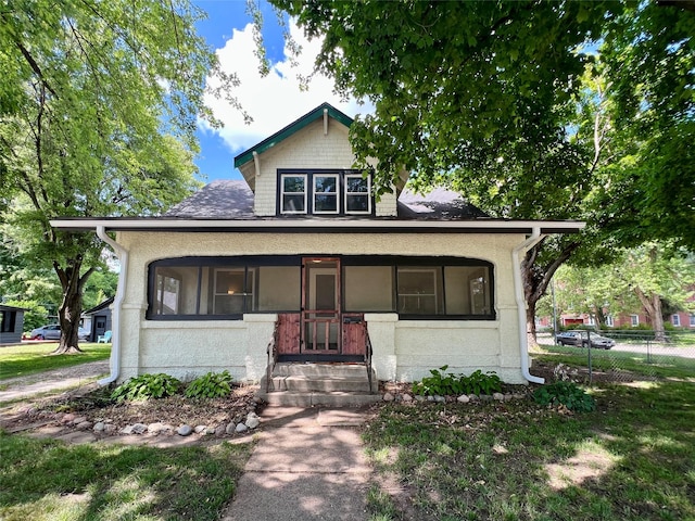 400 W Salem Ave, Indianola, IA 50125 - bungalow-style home featuring roof with shingles and stucco siding