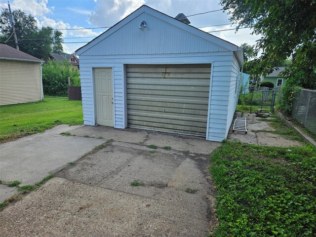 1916 York St, Des Moines, IA 50316 - photo 3