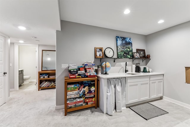 1819 8th Ave SE, Altoona, IA 50009 - bar area featuring a sink and recessed lighting