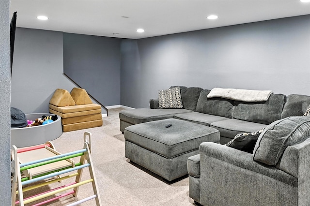 3832 Richmond Ave, Des Moines, IA 50317 - living area featuring carpet flooring and recessed lighting