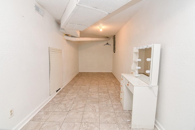 603 W Church St, Marshalltown, IA 50158 - view of hallway