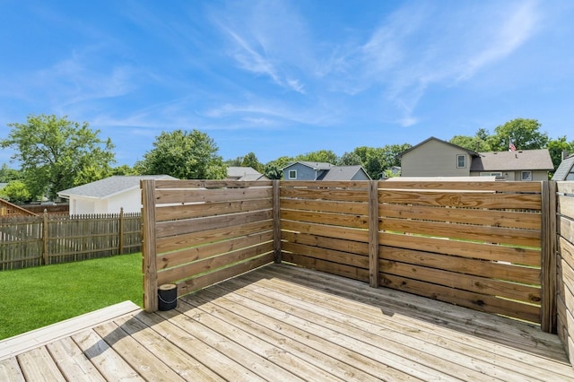 3612 SE 18th Ct, Des Moines, IA 50320 - view of wooden deck