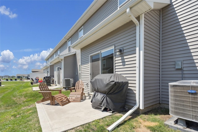 3213 NW Linwood Ln, Ankeny, IA 50023 - view of patio with a grill