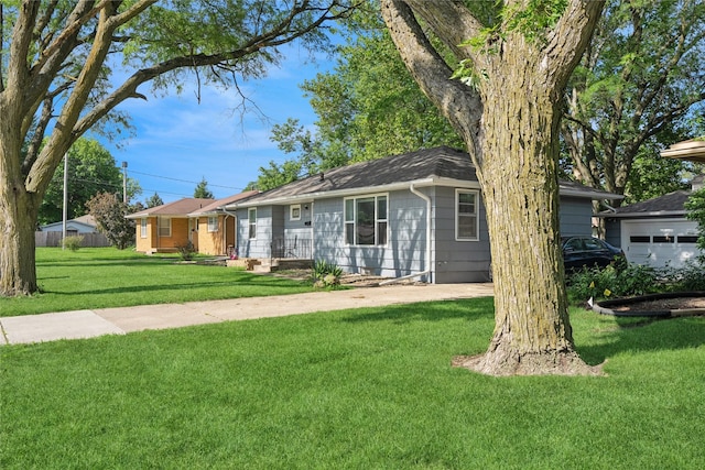 106 NW Scott St, Ankeny, IA 50023 - ranch-style home featuring a front lawn