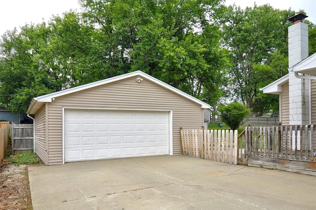 1802 W 5th Ave, Indianola, IA 50125 - view of detached garage