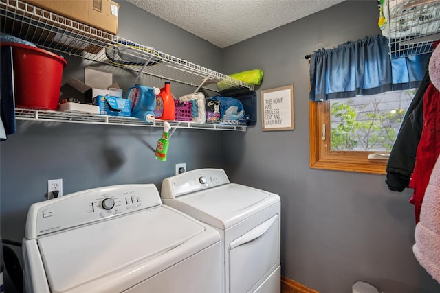 5428 NW 90th St, Johnston, IA 50131 - laundry room with washer and dryer