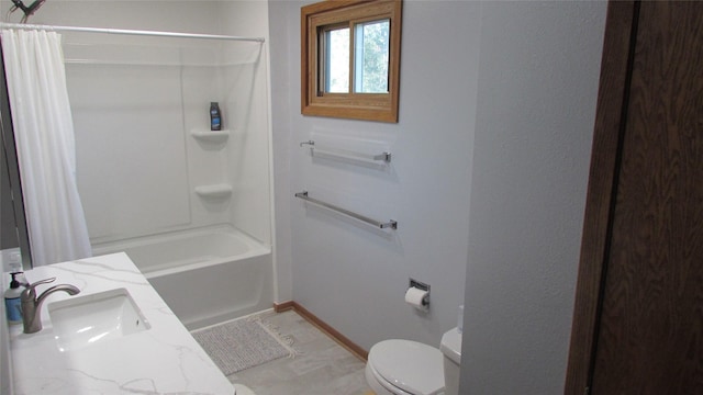 1401 N Grant St, Knoxville, IA 50138 - bathroom with shower / tub combo and vanity