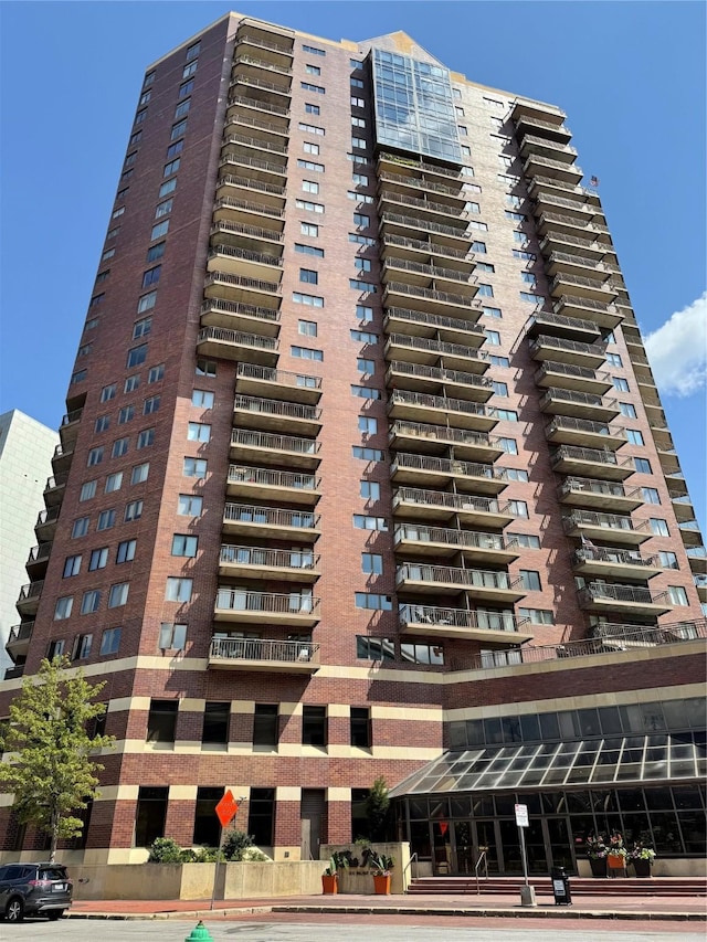 300 Walnut St Unit 1505, Des Moines, IA 50309 - view of apartment building / complex