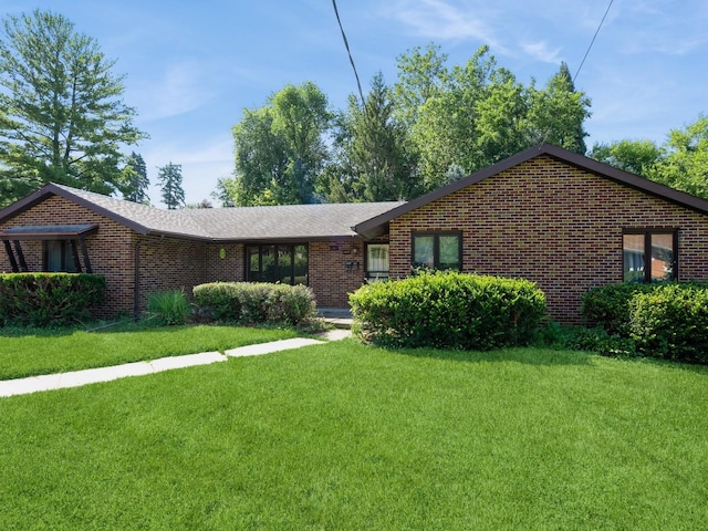 1509 Del Matro Ct, Windsor Heights, IA 50324 - single story home with brick siding and a front yard
