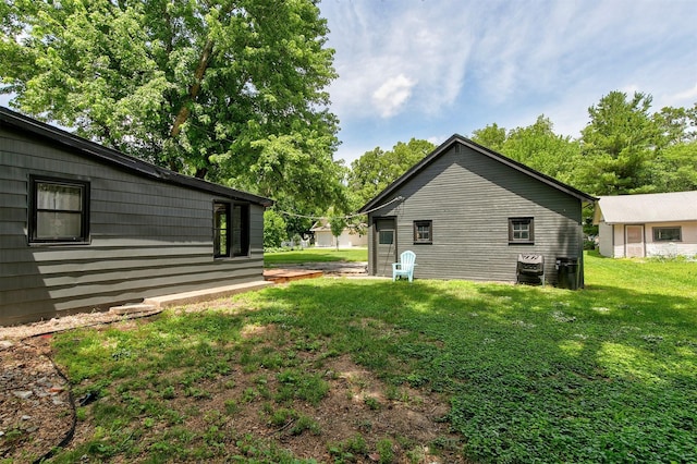 404 W Salem Ave, Indianola, IA 50125 - view of grassy yard