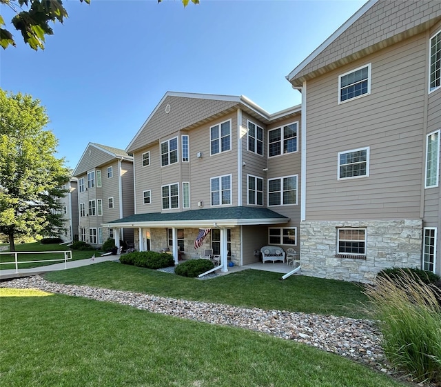 711 16th Ave Unit U203, Grinnell, IA 50112 - photo 2