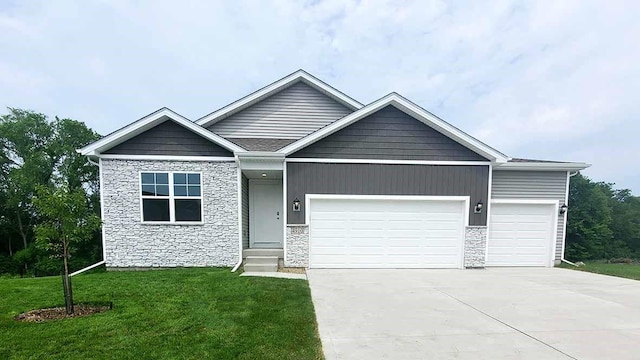 2827 Brook View Dr, Des Moines, IA 50317 - photo 1