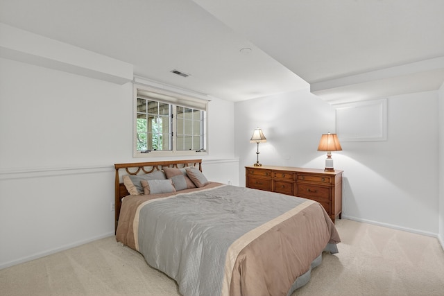 904 54th St, West Des Moines, IA 50266 - bedroom featuring light carpet