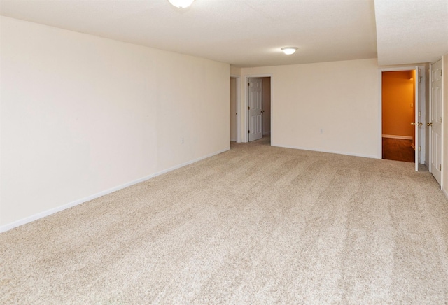 2609 Eagle Point Ct, Des Moines, IA 50320 - empty room featuring carpet floors