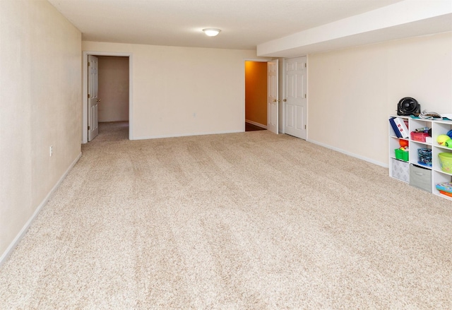 2609 Eagle Point Ct, Des Moines, IA 50320 - carpeted empty room featuring baseboards