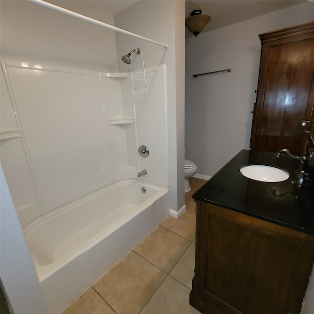 3224 SW 13th Pl, Des Moines, IA 50315 - full bathroom featuring tile patterned flooring, vanity, and  shower combination