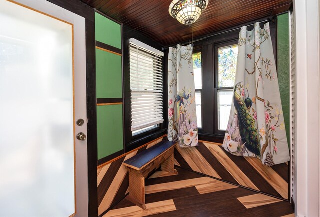 5910 Tonka Ave, Des Moines, IA 50312 - view of sunroom / solarium