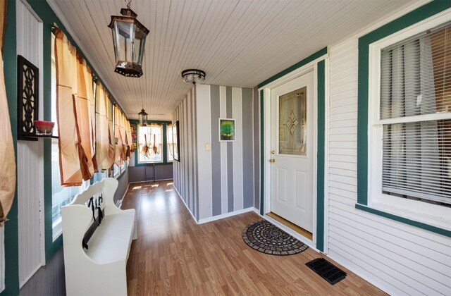 5910 Tonka Ave, Des Moines, IA 50312 - view of exterior entry featuring a porch