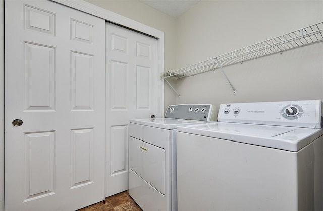 8601 Westown Pkwy Unit 5114, West Des Moines, IA 50266 - laundry area with washing machine and dryer
