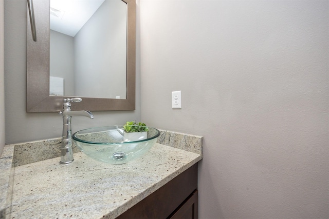 296 S 82nd St, West Des Moines, IA 50266 - bathroom featuring vanity