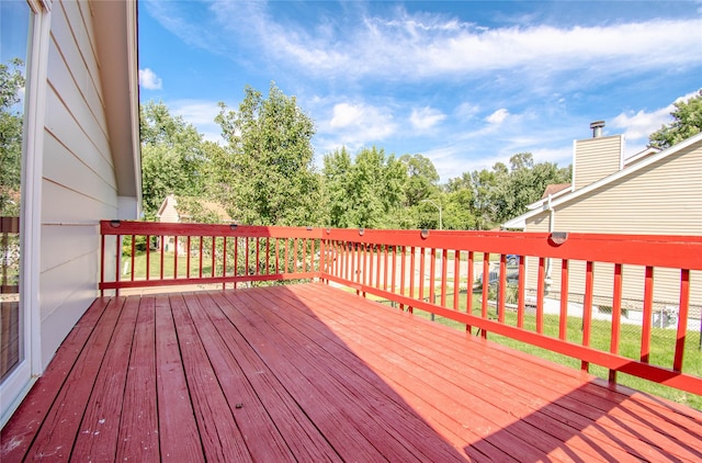 5420 SW 13th St, Des Moines, IA 50315 - view of wooden terrace