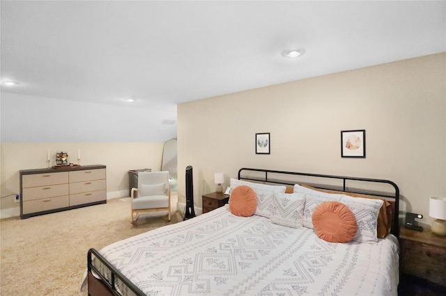 618 Arthur Ave, Des Moines, IA 50313 - bedroom featuring carpet floors, recessed lighting, and vaulted ceiling