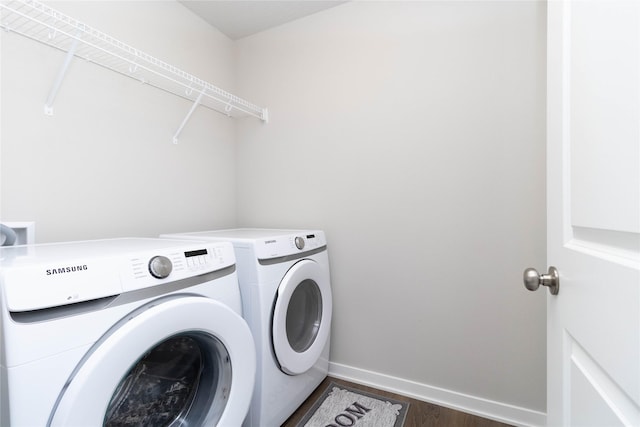 2529 SE Integra Ave, West Des Moines, IA 50265 - laundry area with washing machine and clothes dryer and dark wood finished floors
