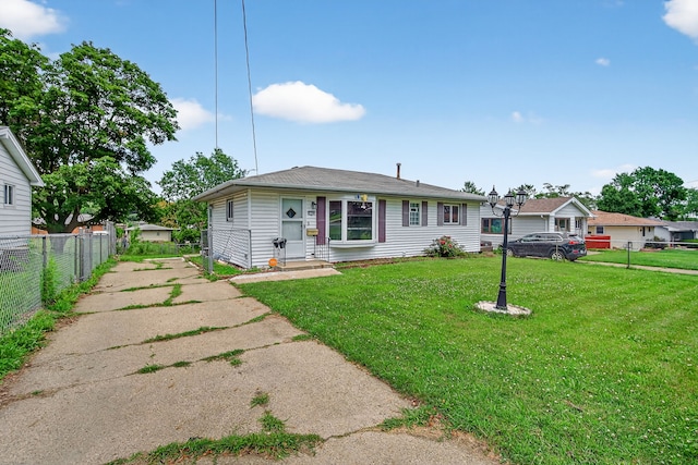 2704 Wedgewood Rd, Des Moines, IA 50317 - view of front of home