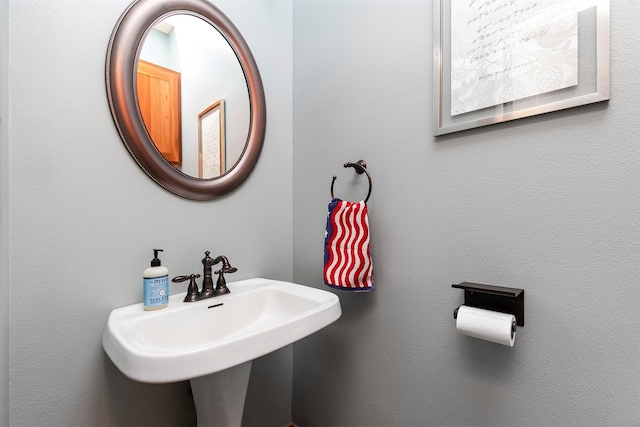 13001 Twana Dr, Urbandale, IA 50323 - bathroom with a sink