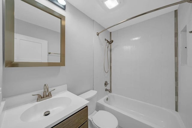 1515 Chance Ct, Adel, IA 50003 - full bath featuring bathing tub / shower combination and vanity